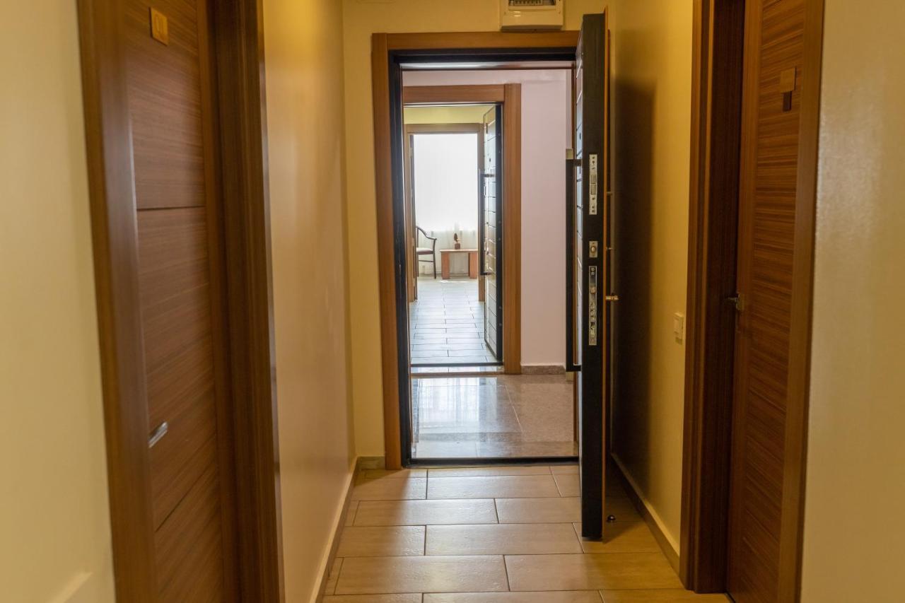 Aparthotel Sir Fundeni Tower Bukarest Kültér fotó