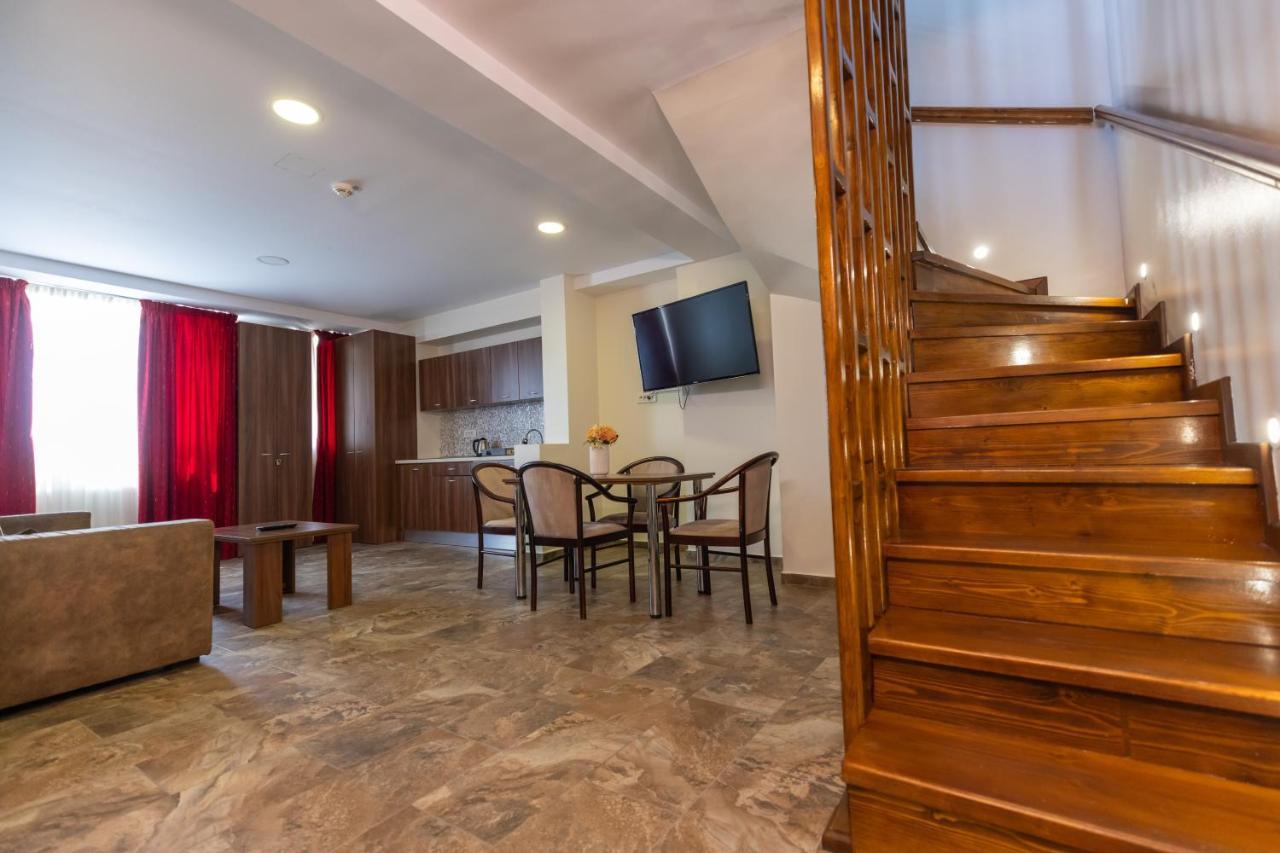 Aparthotel Sir Fundeni Tower Bukarest Kültér fotó