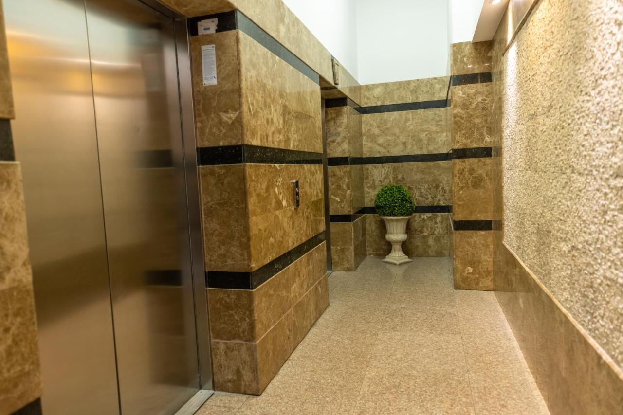 Aparthotel Sir Fundeni Tower Bukarest Kültér fotó