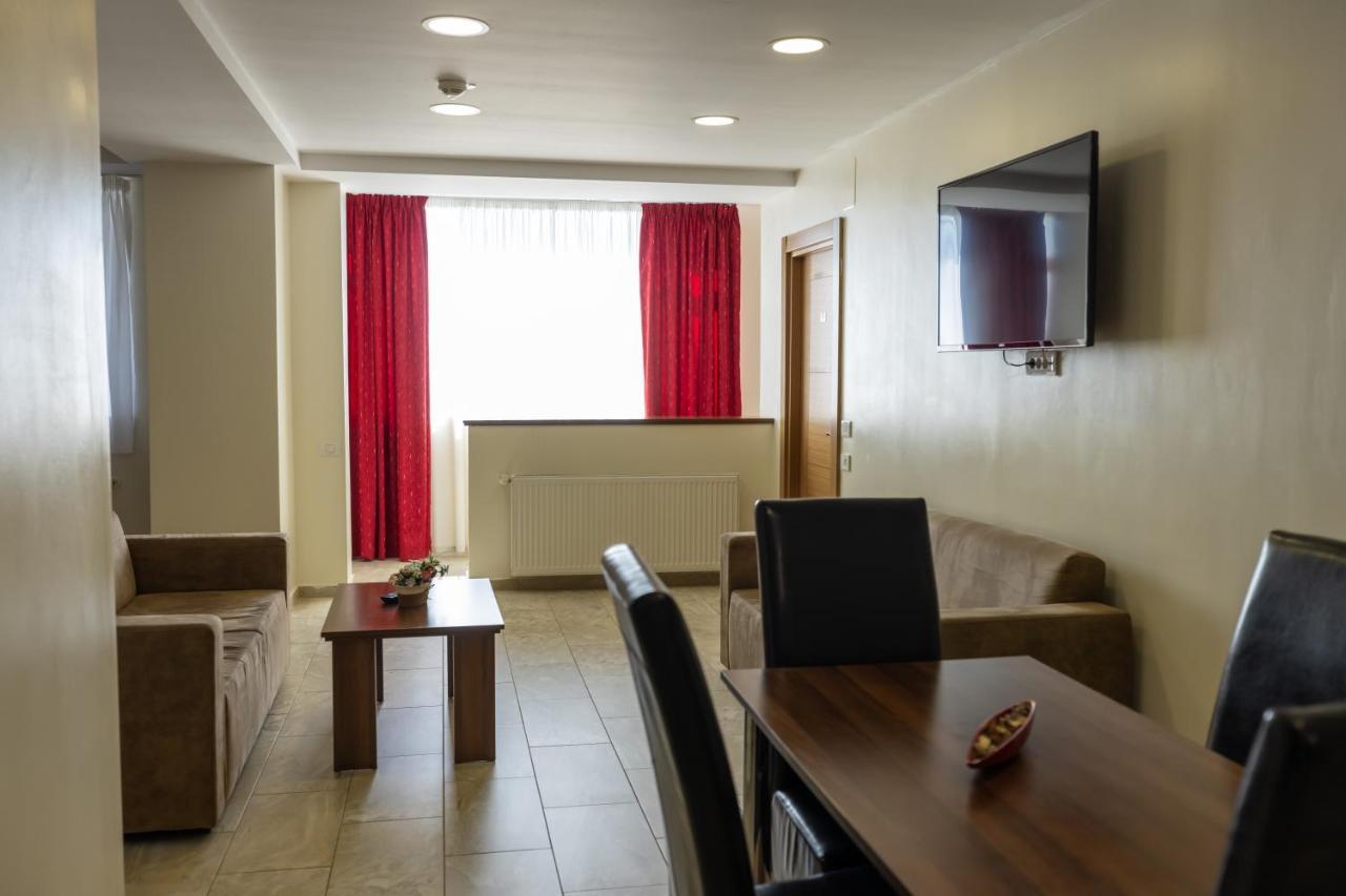 Aparthotel Sir Fundeni Tower Bukarest Kültér fotó
