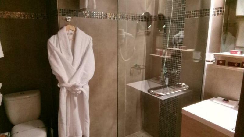 Aparthotel Sir Fundeni Tower Bukarest Kültér fotó